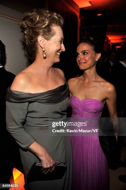 Actress Meryl Streep and actress Natalie Portman attends the 2009 Vanity Fair Oscar party hosted by Graydon Carter at the Sunset Tower Hotel on...