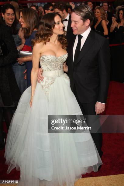 Actors Sarah Jessica Parker and Matthew Broderick arrive at the 81st Annual Academy Awards held at Kodak Theatre on February 22, 2009 in Los Angeles,...