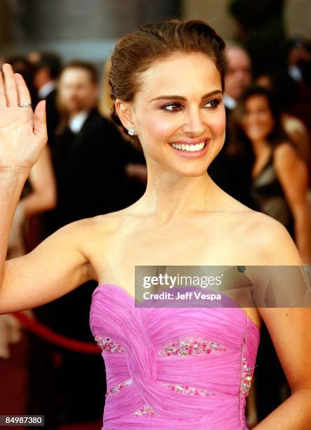 Actress Natalie Portman arrives at the 81st Annual Academy Awards held at The Kodak Theatre on February 22, 2009 in Hollywood, California.