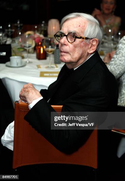 Writer Dominick Dunne attends the 2009 Vanity Fair Oscar party hosted by Graydon Carter at the Sunset Tower Hotel on February 22, 2009 in West...