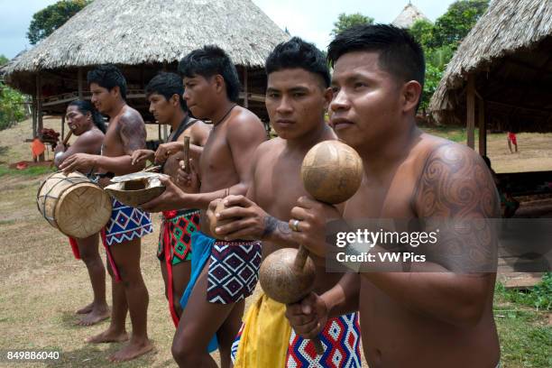 Embera Instruments 219 Embera Village Stock Photos, High-Res Pictures, and Images - Getty ...