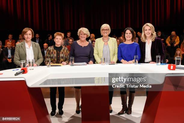 Petra Pau, Monika Gruetters, Dagmar Ziegler, Annalena Baerbock and Linda Teuteberg during the live TV program 'Ihre Wahl - 6 Frauen für Berlin und...