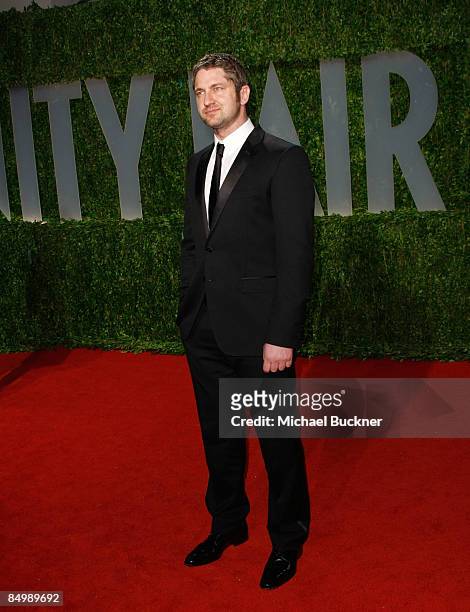 Actor Gerard Butler arrives at the 2009 Vanity Fair Oscar Party hosted by Graydon Carter held at the Sunset Tower on February 22, 2009 in West...