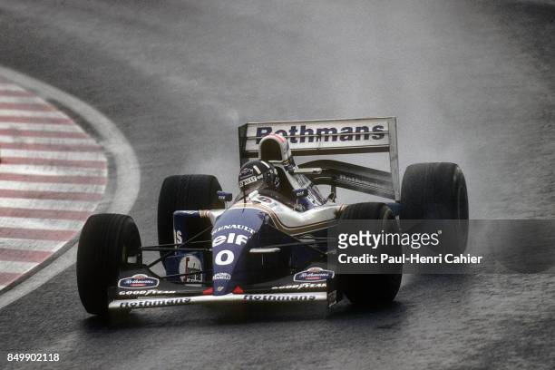Damon Hill, Williams-Renault FW16 OR Williams-Renault FW16B, Grand Prix of Japan, Suzuka Circuit, Suzuka, Japan, November 6, 1994. Damon Hill on his...