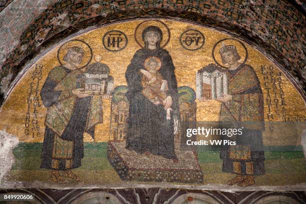 Mosaic of the Virgin Mary, Jesus Christ, Constantine I and Justinian I, Haghia Sophia Mosque, Istanbul, Turkey.