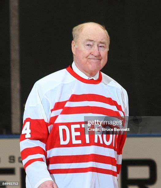 Red Kelly attends the ceremony honoring Andy Bathgate and Harry Howell prior to the game between the Toronto Maple Leafs and the New York Rangers on...