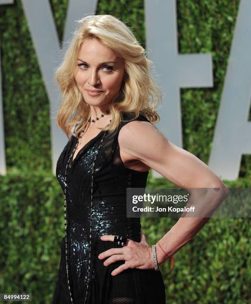 Singer Madonna arrives at the 2009 Vanity Fair Oscar Party at the Sunset Tower on February 22, 2009 in West Hollywood, California.