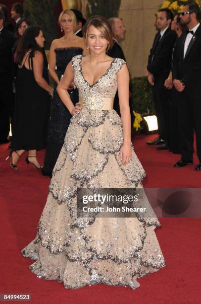 Actress Miley Cyrus arrives at the 81st Annual Academy Awards held at The Kodak Theatre on February 22, 2009 in Hollywood, California.