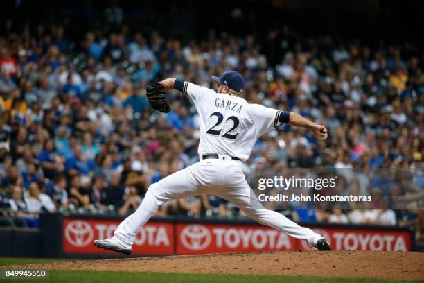 Matt Garza of the Milwaukee Brewers pitches during the seventh inning against the Miami Marlins at Miller Park on September 16, 2017 in Milwaukee,...