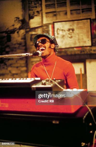 Photo of Stevie WONDER; Stevie Wonder performing on stage