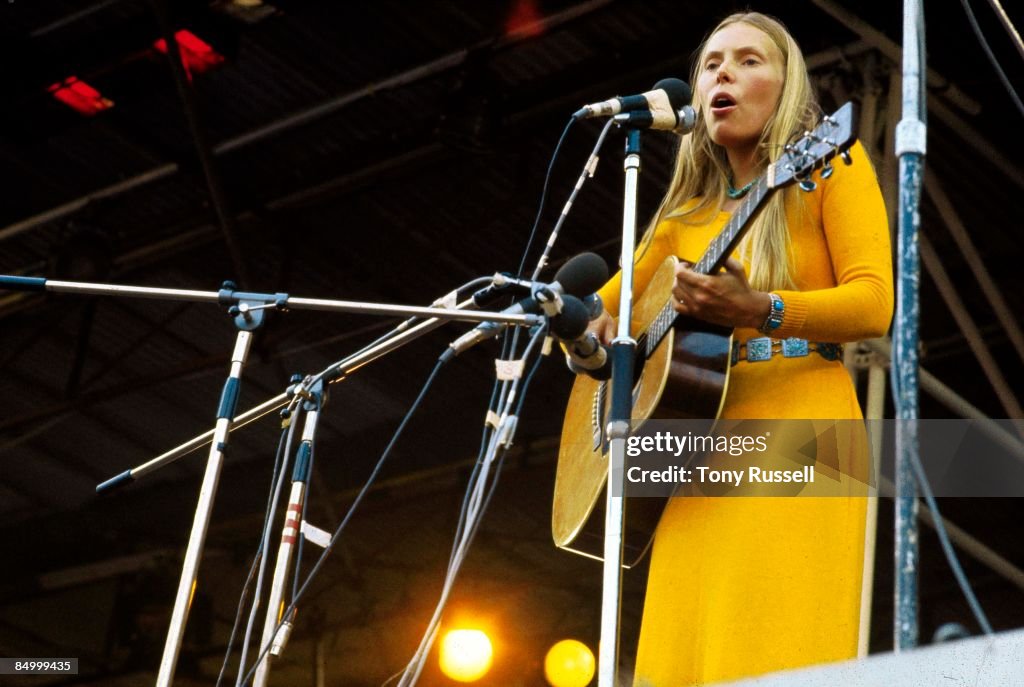 Photo of Joni MITCHELL