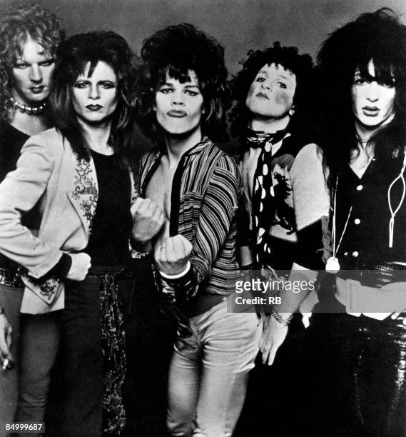 Photo of NEW YORK DOLLS; Posed group portrait of the New York Dolls
