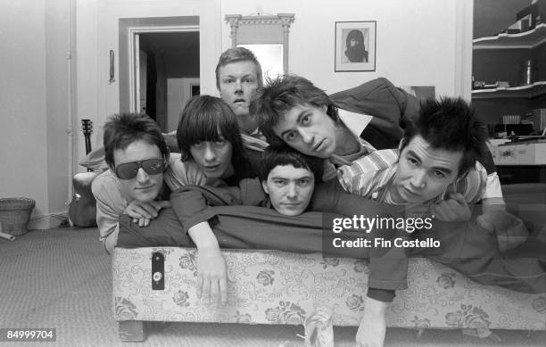 Photo of Pete BRIQUETTE and Johnnie FINGERS and Gerry COTT and Bob GELDOF and Garry ROBERTS and BOOMTOWN RATS and Simon CROWE; at their house in...