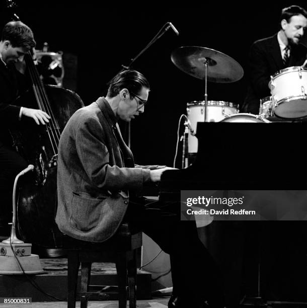 Bill Evans Piano Photos And Premium High Res Pictures Getty Images bill-evans-piano-photos-and-premium-high-res-pictures-getty-images