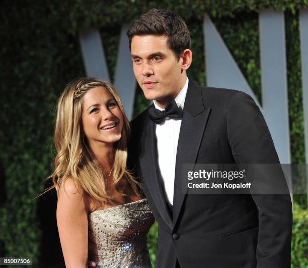 Actress Jennifer Aniston and musician John Mayer arrive at the 2009 Vanity Fair Oscar Party at the Sunset Tower on February 22, 2009 in West...