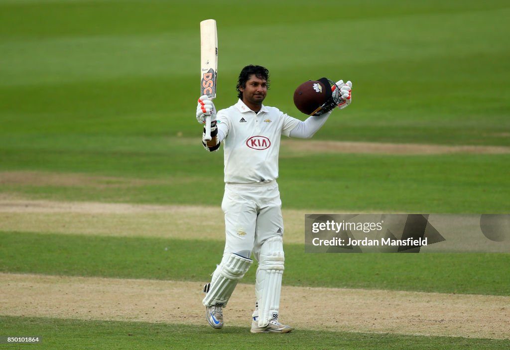 Surrey v Somerset - Specsavers County Championship: Division One