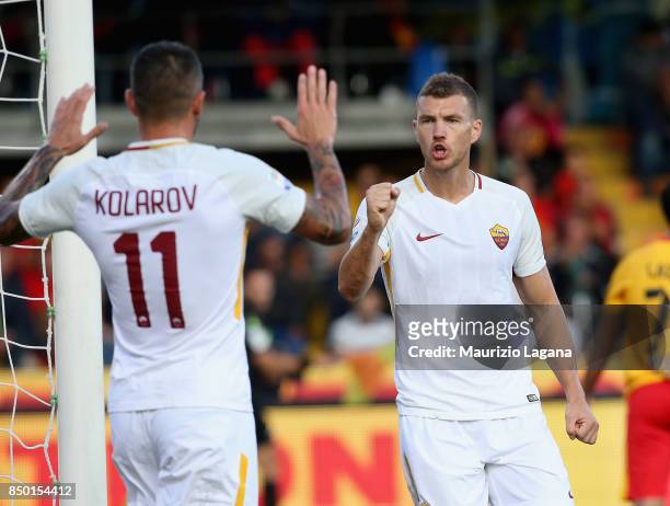 Edin Dzeko of Roma celebrates after scoring the opening goal during the Serie A match between Benevento Calcio and AS Roma at Stadio Ciro Vigorito on...