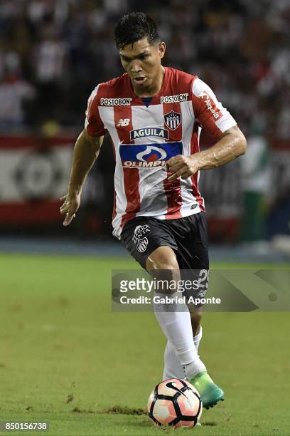 Teofilo Gutierrez of Junior drives the ball during a second leg match between Junior and Cerro Porteño as part of round of 16 of Copa CONMEBOL...
