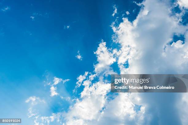 clouds and sky - cloudy to clear sky stock pictures, royalty-free photos & images