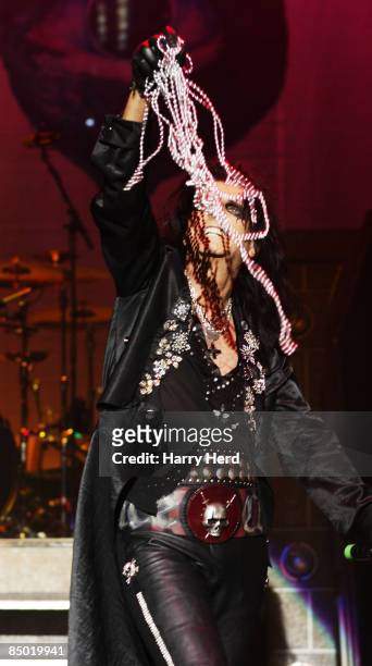 Photo of ALICE COOPER14, ALICE COOPER IN CONCERT AT BOURNEMOUTH B.I.C. ON 17TH. OF NOVEMBER 2005., 56 ATLANTIC PARK VIEW, WEST END, SOUTHAMPTON. SO18...