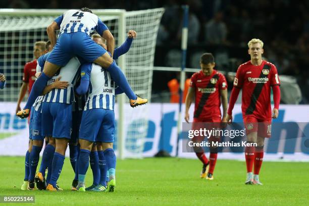 Mathew Leckie of Berlin jubilates with team mates after scoring the first goal during the Bundesliga match between Hertha BSC and Bayer 04 Leverkusen...