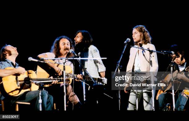 Photo of Neil YOUNG and CROSBY, STILLS, NASH & YOUNG and Joni MITCHELL and Stephen STILLS, L-R: Neil Young, Joni Mitchell, Graham Nash, David Crosby,...