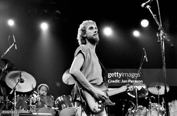 Genesis Rutherford Michael Rutherfordgenesis Stock-Fotos und Bilder - Getty Images