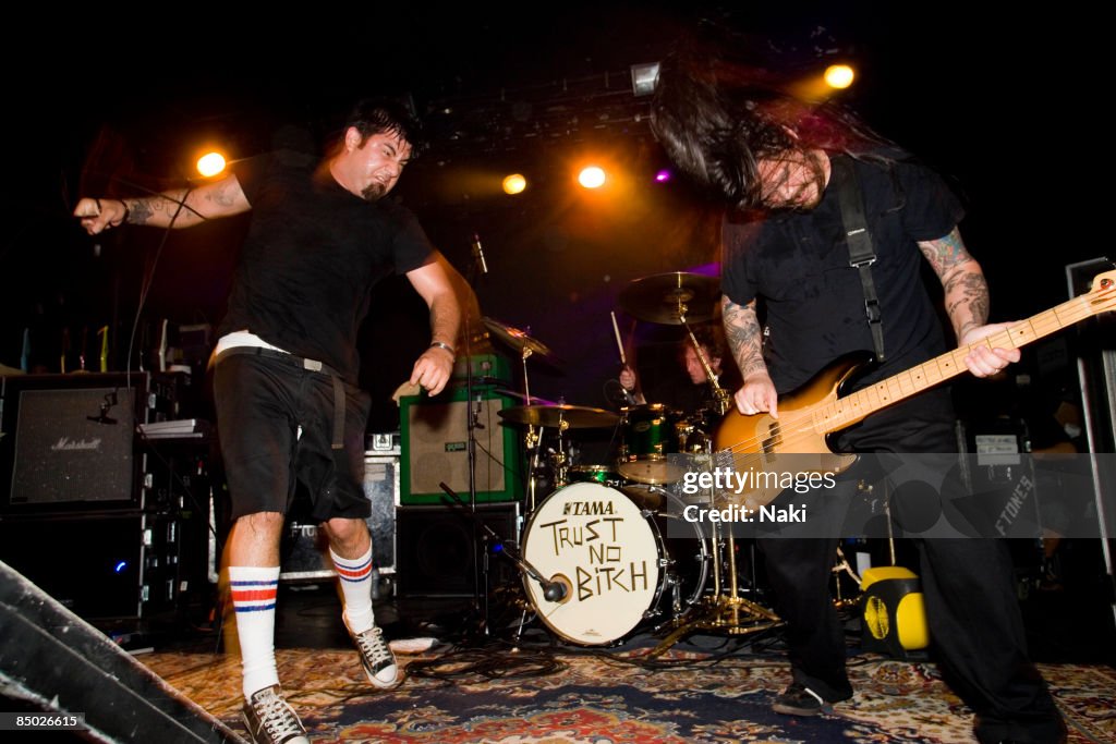 Photo of DEFTONES