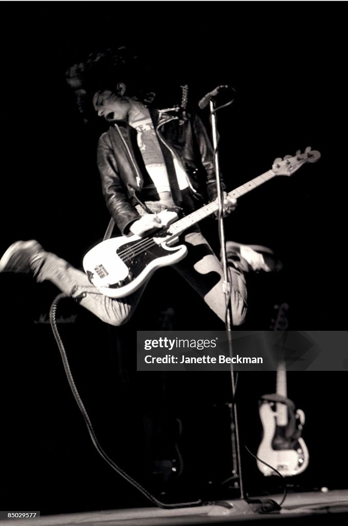 Photo of Ramone, Dee Dee; Dee Dee Ramone News Photo - Getty Images
