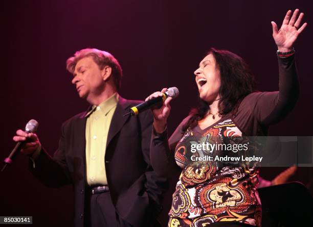 Photo of Guida DE PALMA and Bobby CALDWELL; Bobby Caldwell & Guida DePalma