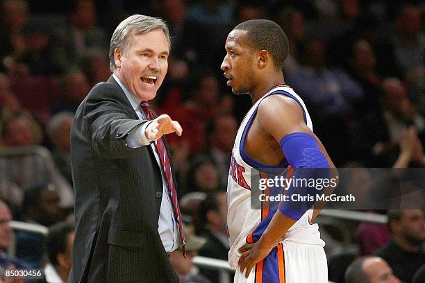 Head coach Mike D'Antoni coaches Chris Duhon of the New York Knicks against the San Antonio Spurs at Madison Square Garden on February 17, 2009 in...