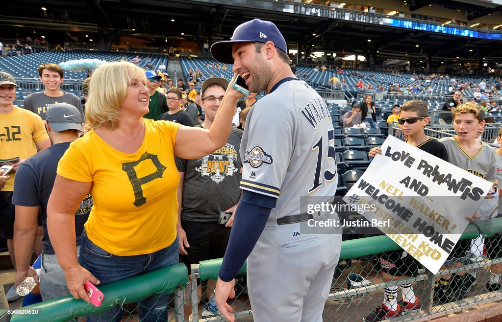 Milwaukee Brewers v Pittsburgh Pirates