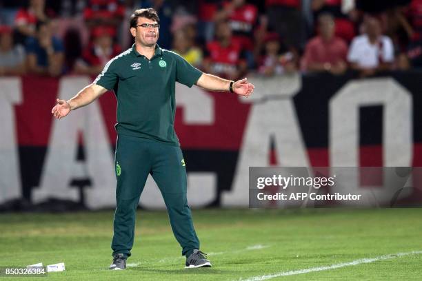 Coach Emerson Cris of Brazil's Chapecoense gestures during their 2017 Copa Sudamericana football match against Brazil's Chapecoense held at Ilha do...