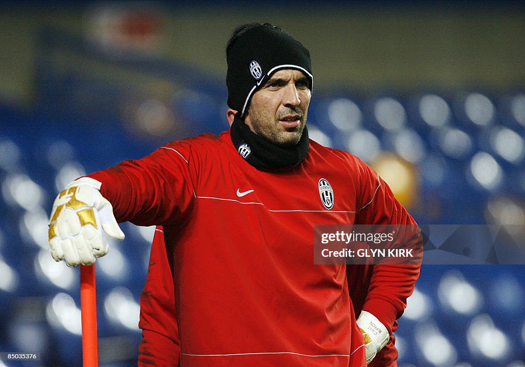 Juventus' Italian goalkeeper Gianluigi B