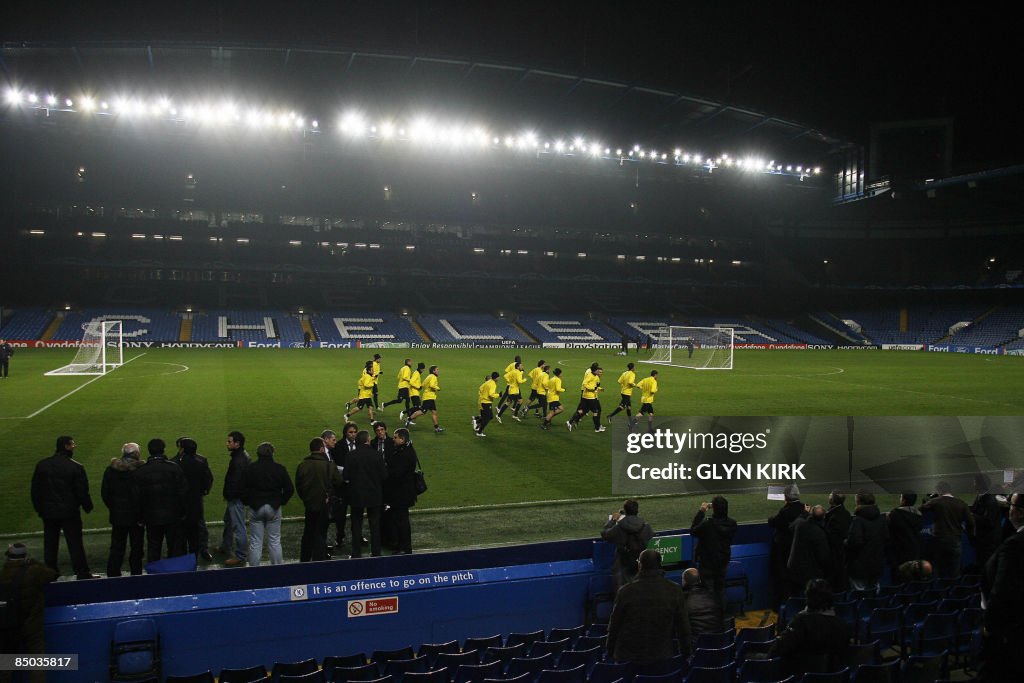 Juventus warm up during a training for t