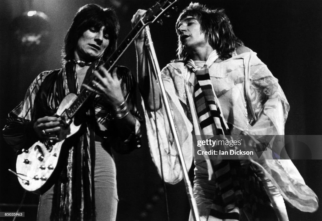 Photo of Ron WOOD and Ronnie WOOD and FACES and Rod STEWART
