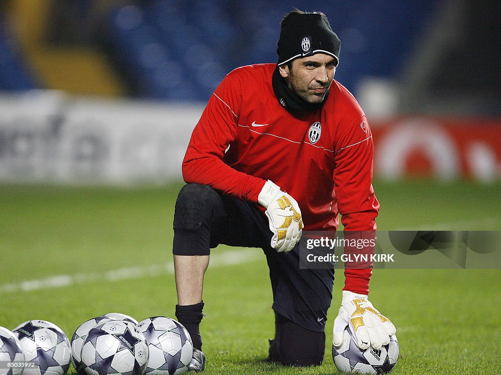 Juventus' Italian goalkeeper Gianluigi B