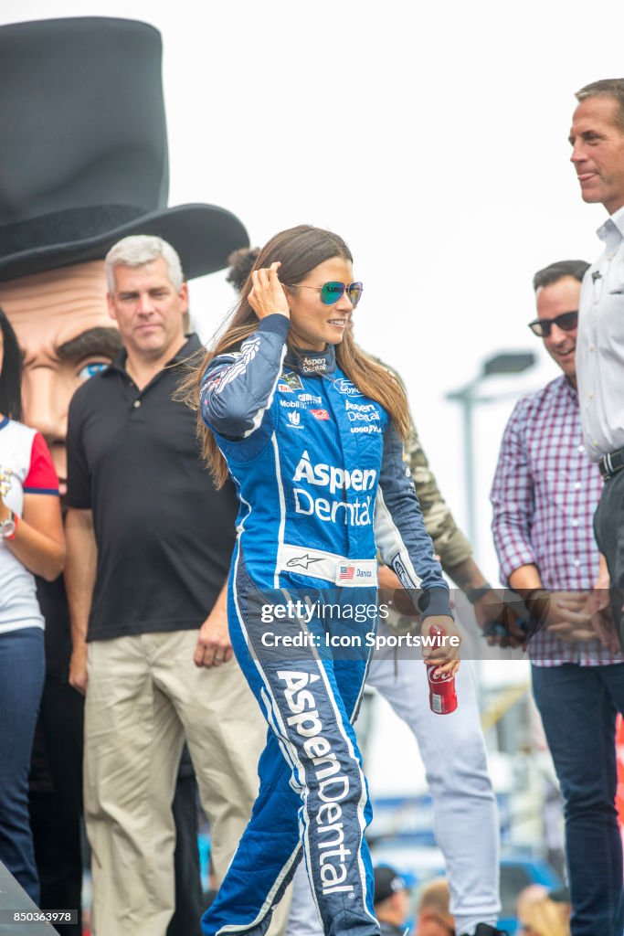 AUTO: SEP 17 NASCAR Chase for the Cup Round of 16 - Tale of the Turtles 400