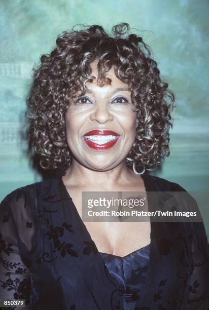 New York, NY. Roberta Flack at the Pierre Hotel for the Drama League's Salute to Liza Minnelli. Photo by Robin Platzer/Twin Images/Online USA, Inc.