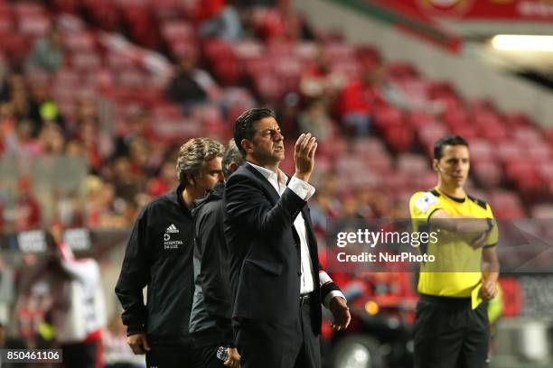 Benficas head coach Rui Vitoria from Portugal during the Portuguese Cup 2017/18 match between SL Benfica v SC Braga, at Luz Stadium in Lisbon on...
