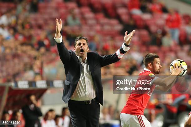 Benficas head coach Rui Vitoria from Portugal during the Portuguese Cup 2017/18 match between SL Benfica v SC Braga, at Luz Stadium in Lisbon on...
