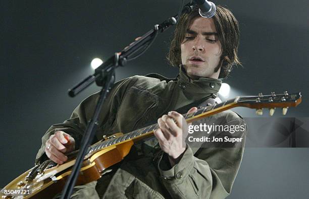 Photo of Stereophonics, The Stereophonics play the Manchester Evening News Arena., Pic shows frontman Kelly Jones, ..... Pic Jim Sharp