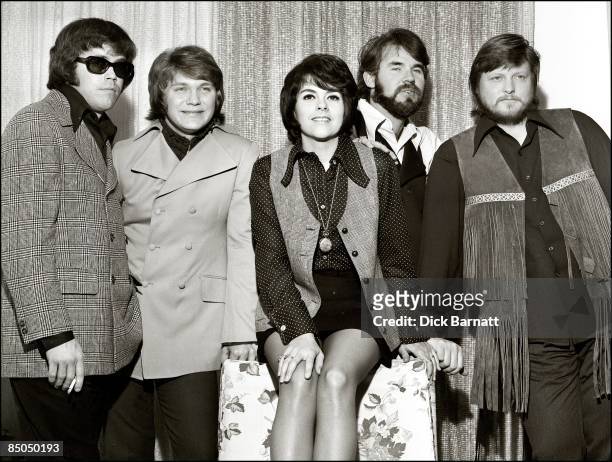 Photo of KENNY ROGERS and the First Edition; London 1970