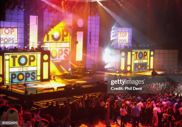 Circa 1970 Photo of AUDIENCE and TOP OF THE POPS and CONCERT