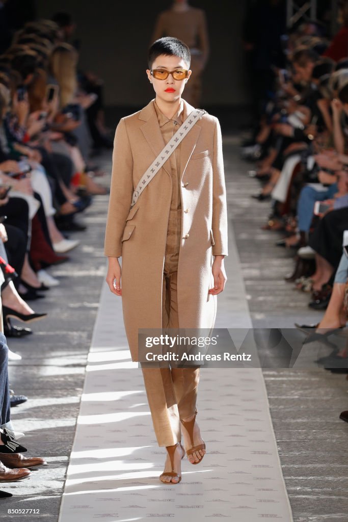 Max Mara - Runway - Milan Fashion Week Spring/Summer 2018