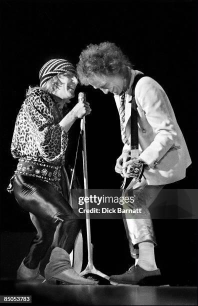 Photo of ROD STEWART with Jim Cregan, Wembley Arena 6th December 1980