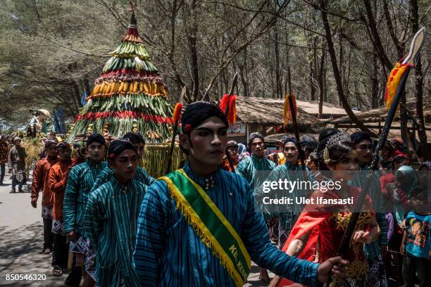 Java Poeple Javanese People 8,701 Javanese Stock Videos, Footage, & 4K Video Clips
