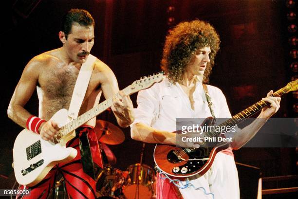 Photo of QUEEN, Freddie Mercury and Brian May performing on stage