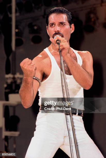 Photo of Freddie MERCURY and LIVE AID and QUEEN, Freddie Mercury performing live on stage at Live Aid