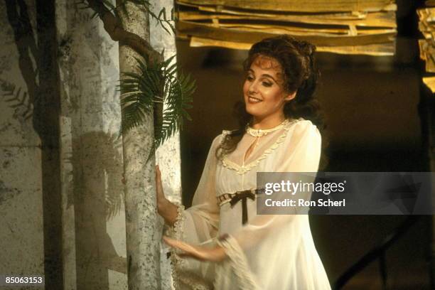 Susan Menzer Susanne Mentzer Photos and Premium High Res Pictures - Getty Images